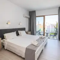 Dvoulůžkový pokoj, Výhled zahrada