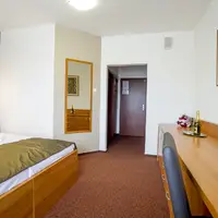 Dvoulůžkový pokoj (16–18 m²)