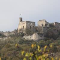 Zřícenina hradu Falkenstein nedaleko Mikulova