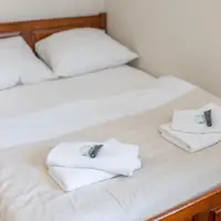 Dvoulůžkový pokoj s manželskou postelí (18 m²)