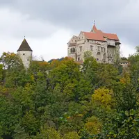 Po naučných stezkách pod hradem Pernštejn