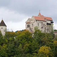 Po naučných stezkách pod hradem Pernštejn