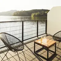 Deluxe s výhledem na jezero (30 m²)