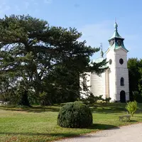 Zámecký park Karlova Koruna v Chlumci nad Cidlinou