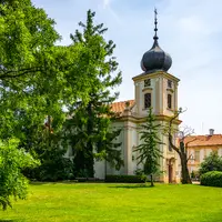 Zámek a labyrintárium Loučeň