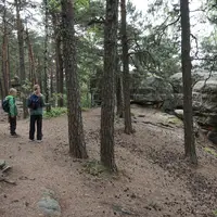 Zámek Leśna Skała a trasa Lesny Szlak Wspinaczkowy