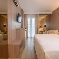 Dvoulůžkový pokoj Standard s balkonem (25 m²)