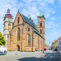 Chrám sv. Ducha a Bílá věž v Hradci Králové