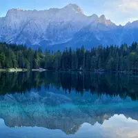 Lago Inferiore di Fusine a Lago di Fusine Superiore