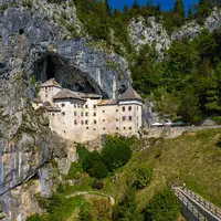 Predjamský hrad