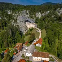 Predjamský hrad