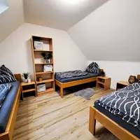 Šestilůžkový apartmán se 2 ložnicemi v zahradě (60 m²)
