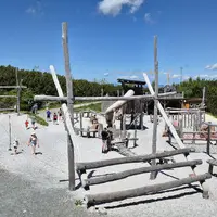 Steinplatte a zážitkový park Triassic Park