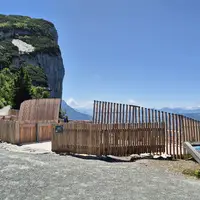 Steinplatte a zážitkový park Triassic Park