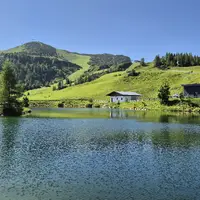 Steinplatte a zážitkový park Triassic Park