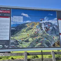 Steinplatte a zážitkový park Triassic Park