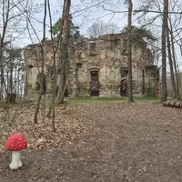 Zřícenina letohrádku Belveder a rozhledna Vysoká