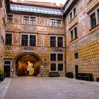 Historická budova v malebnom Českom Krumlove.