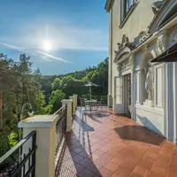 Zámocké apartmá s privátnou terasou