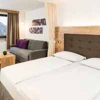 Dvojlôžková izba s balkónom Almina (25 m²)