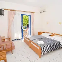 Studio, výhled zahrada, vyšší patro