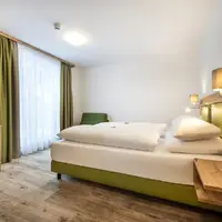 Dvoulůžkový pokoj Deluxe s balkonem (20 m²)