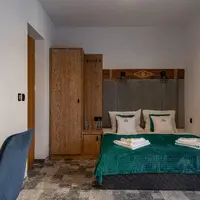 Dvoulůžkový pokoj s vanou a balkonem (19 m²)