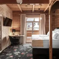 Dvojlôžková izba Deluxe s balkónom a výhľadom na hory 3 (17 m²)