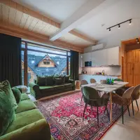 Janosik Luxury - hlavní budova