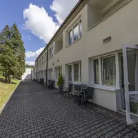 Dvojlôžková izba s výhľadom do lesa