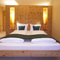 Izba Zirmbaum s balkónom orientovaným na východ (44 m²)