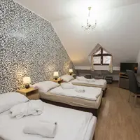 Čtyřlůžkový pokoj s oddělenými postelemi (30 m²)