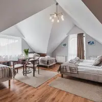 Čtyřlůžkový pokoj Standard s balkonem