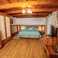Dvoulůžkový pokoj STANDARD s přistýlkou (29 m²)