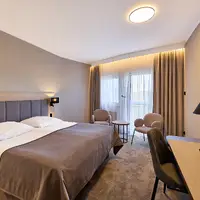 Dvojlôžková izba Standard Plus (18–20 m²)