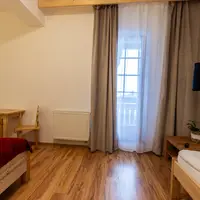 Trojložková izba s balkónom