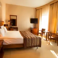 Dvojlôžková izba Standard s prístelkou (20 m²)