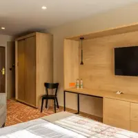 Dvojlôžková izba Premium s balkónom (16 m²)