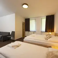 Trojlôžková izba
