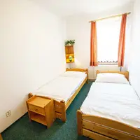 Malý pokoj s oddělenými lůžky