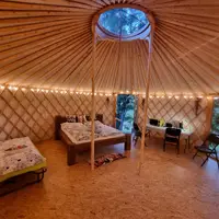 Jurta 01 - šedivá, u stodoly (38 m²)