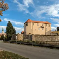 Hrad a zámek Polná