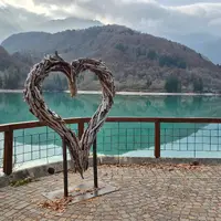 Město Barcis a Lago di Bàrcis