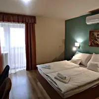 Dvoulůžkový pokoj s přistýlkou