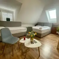 Studio s tromi lôžkami