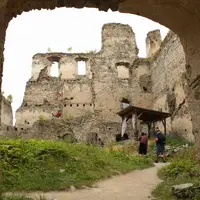 Zřícenina hradu Dívčí kámen