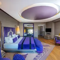 Deluxe Room Side Sea View (70–75 m²)