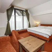 Trojlôžková izba