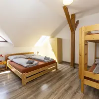 Čtyřlůžkový pokoj