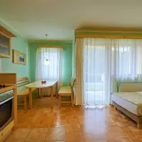 Dvoulůžkový pokoj s balkónem (24 m²)
